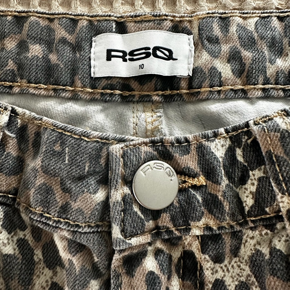 Leopard Print girl Jeans - Picture 2 of 2